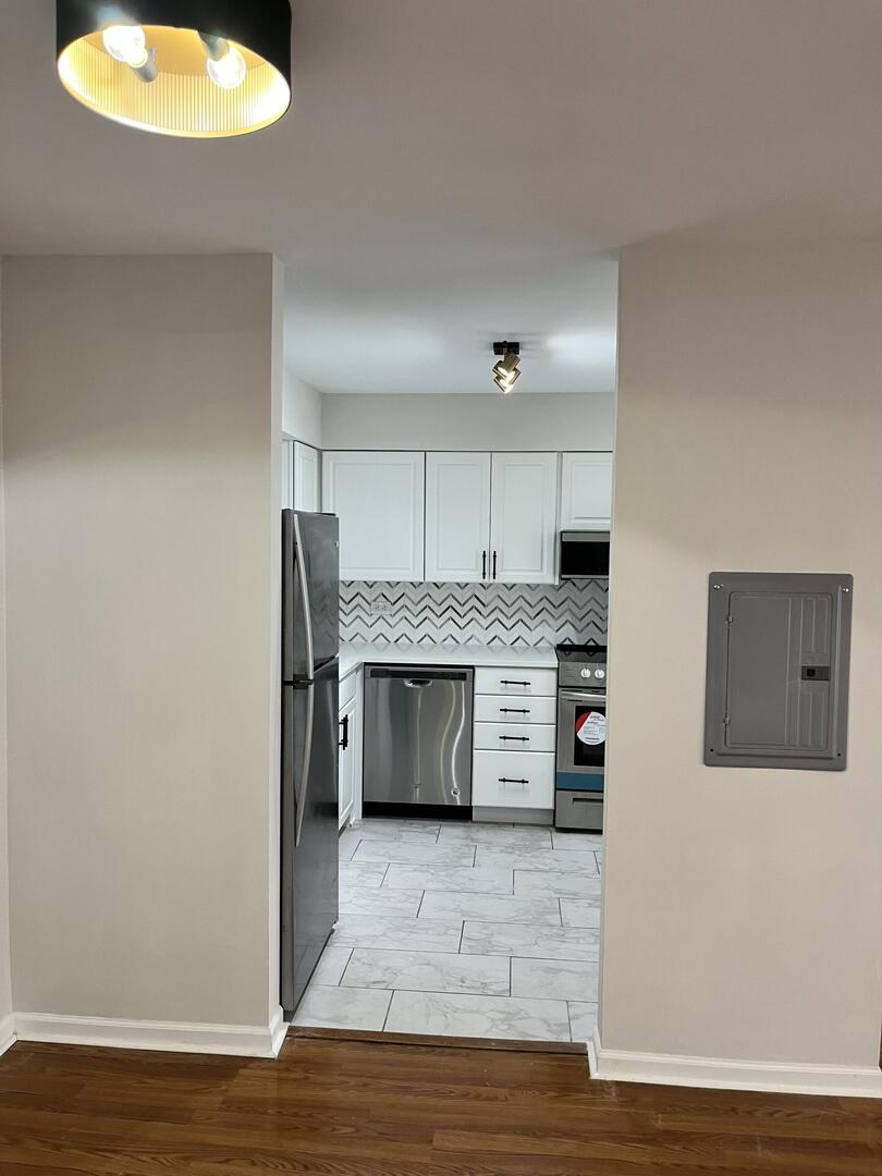 314 Lathrop Avenue 402
