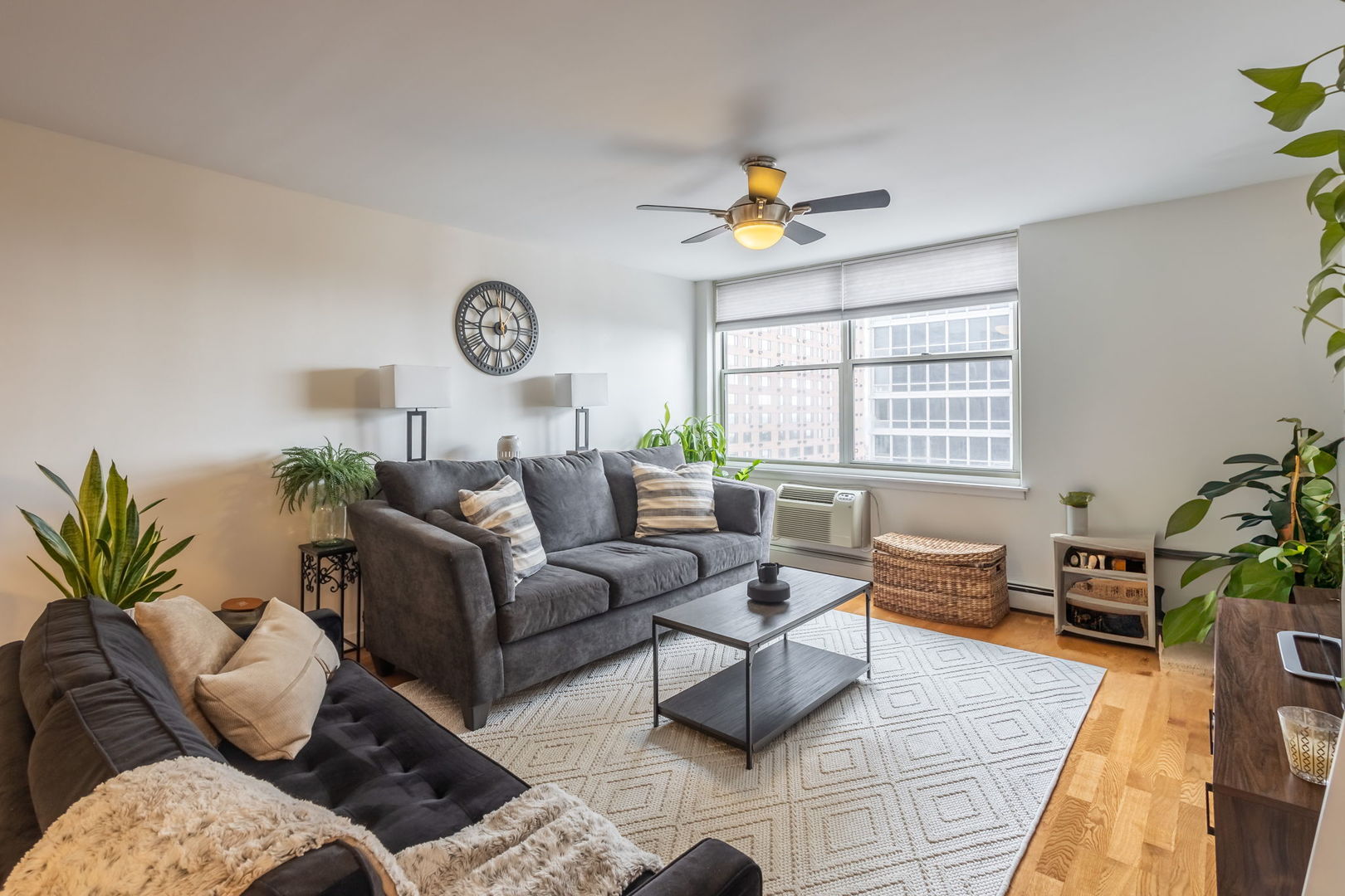 3033 N Sheridan Road 1203