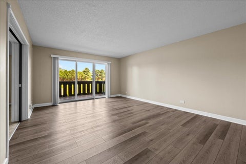 Tiny photo for 13000 W Heiden Circle #3105, Lake Bluff, IL 60044 (MLS # 12695332)