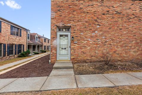 Tiny photo for 1776 Bristol Walk, Hoffman Estates, IL 60169 (MLS # 12584148)