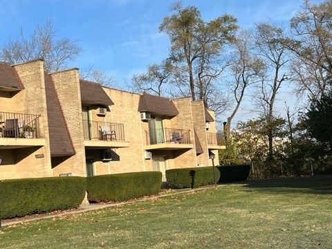 Photo of 12820 S 71st Avenue #101, Palos Heights, IL 60463 (MLS # 12777302)