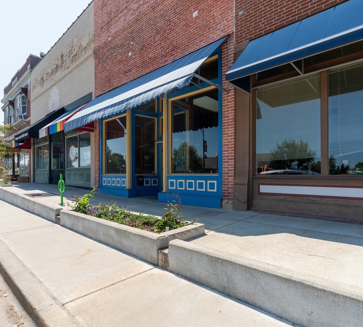 120 N Illinois Avenue