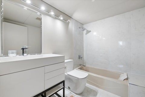 Tiny photo for 161 E Chicago Avenue #26B, Chicago, IL 60611 (MLS # 12763501)