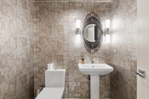 Tiny photo for 161 E Chicago Avenue #26B, Chicago, IL 60611 (MLS # 12763501)