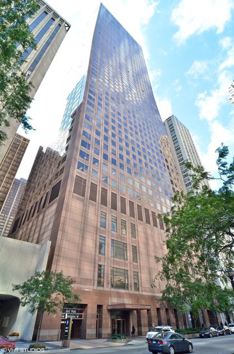 Photo of 161 E Chicago Avenue #26B, Chicago, IL 60611 (MLS # 12763501)