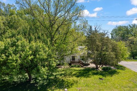 Tiny photo for 501 N State Street, Bellflower, IL 62174 (MLS # 12615767)