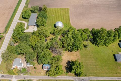 Tiny photo for 501 N State Street, Bellflower, IL 62174 (MLS # 12615767)
