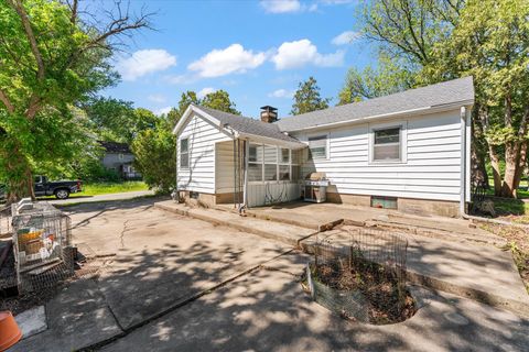 Tiny photo for 501 N State Street, Bellflower, IL 62174 (MLS # 12615767)