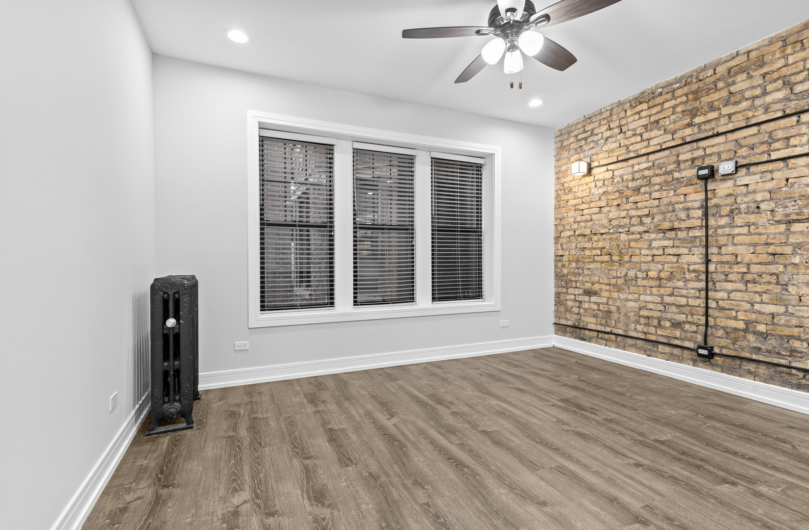 6111 N Winthrop Avenue 1