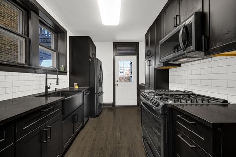 Tiny photo for 431 S East Avenue #1N, Oak Park, IL 60302 (MLS # 12650018)
