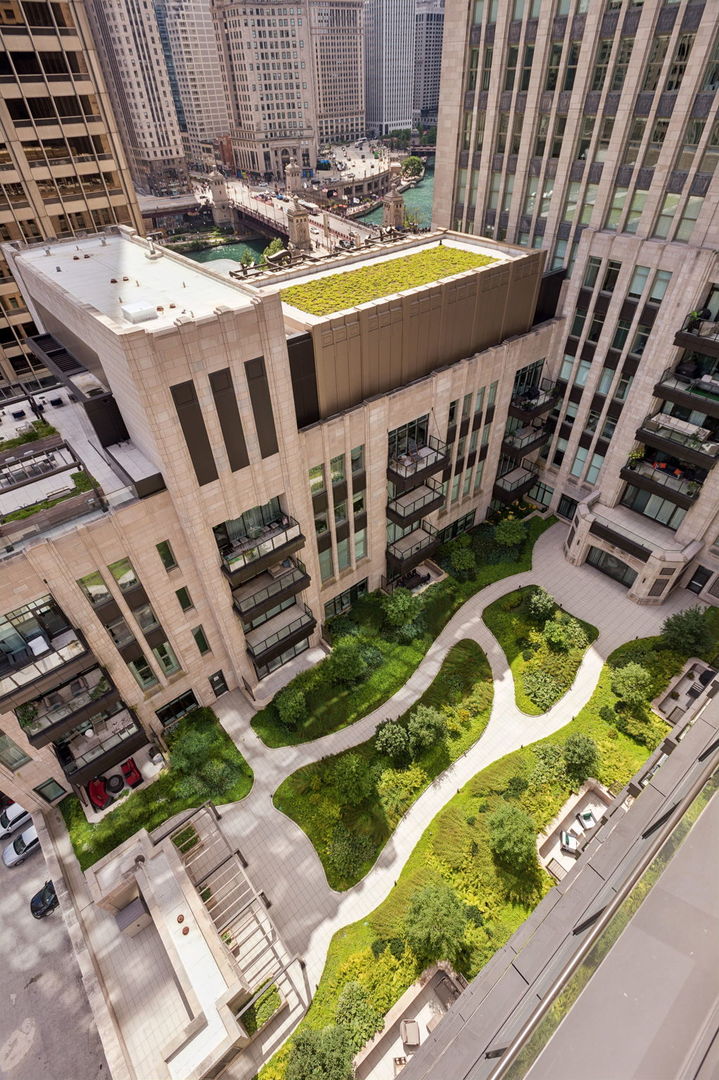 Chicago, Illinois 60611, United States, 3 Bedrooms Bedrooms, ,4 BathroomsBathrooms,Residential,Active,197761