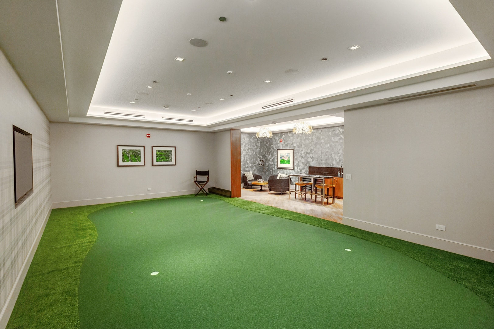 Chicago, Illinois 60611, United States, 3 Bedrooms Bedrooms, ,4 BathroomsBathrooms,Residential,Active,197761