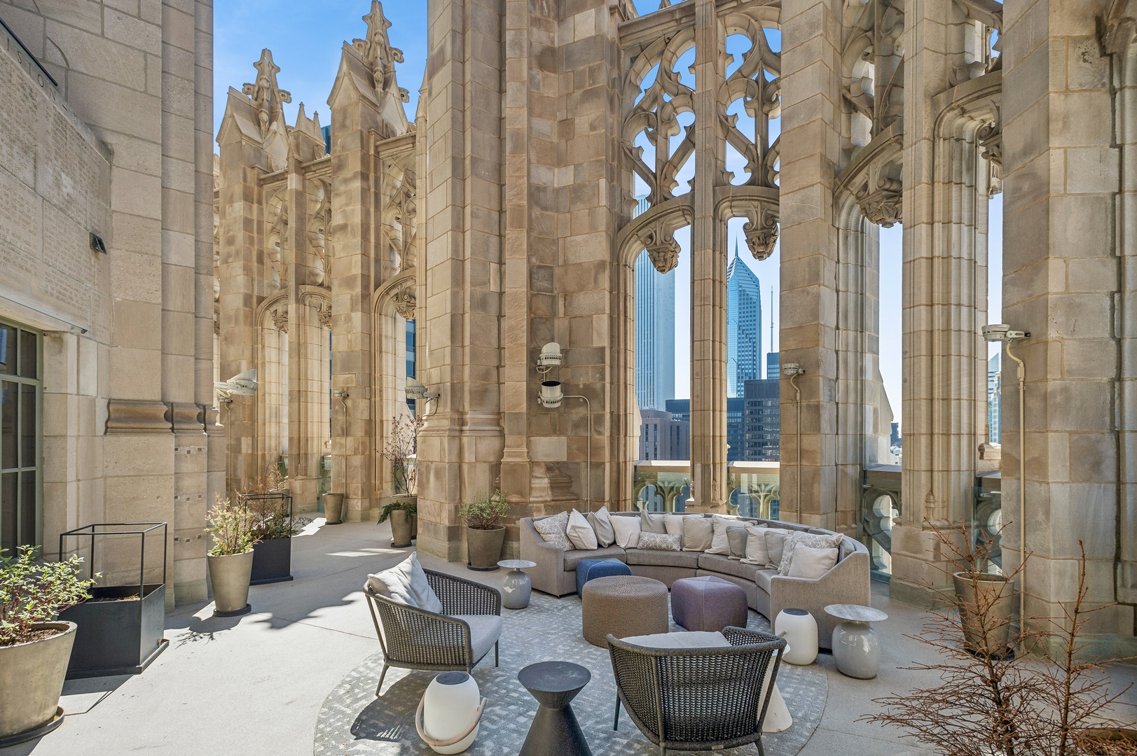 Chicago, Illinois 60611, United States, 3 Bedrooms Bedrooms, ,4 BathroomsBathrooms,Residential,Active,197761