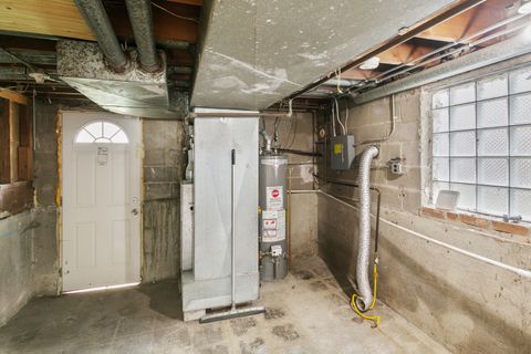 Tiny photo for 12138 S Elizabeth Street, Chicago, IL 60643 (MLS # 12486607)