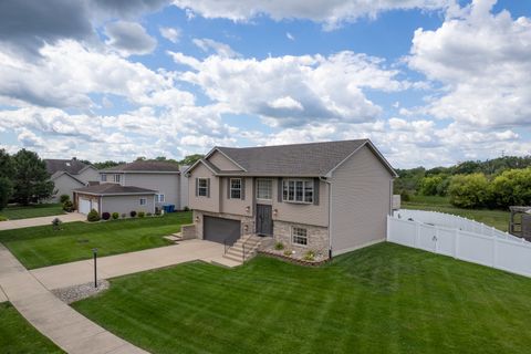 Tiny photo for 9558 Grasselli Avenue, St. John, IN 46373 (MLS # 12450113)