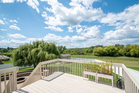 Tiny photo for 9558 Grasselli Avenue, St. John, IN 46373 (MLS # 12450113)