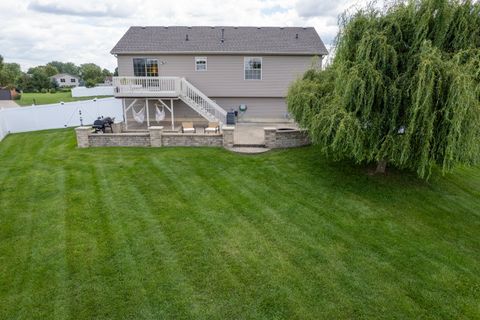 Tiny photo for 9558 Grasselli Avenue, St. John, IN 46373 (MLS # 12450113)