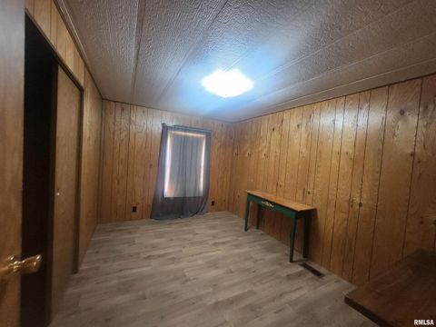 Tiny photo for 10553 Torrance Road, Carbondale, IL 62901 (MLS # EB457206)