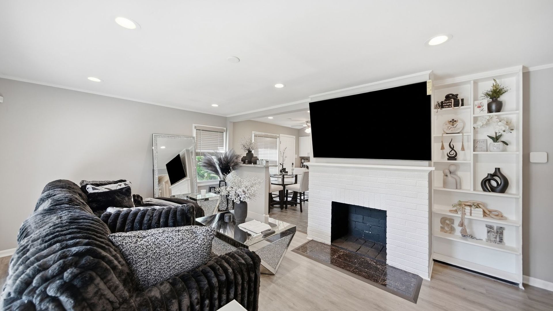 340 Indianwood Boulevard