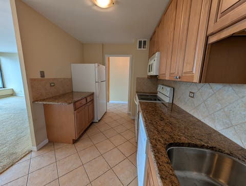Tiny photo for 5455 N Sheridan Road #3103, Chicago, IL 60640 (MLS # 12720468)