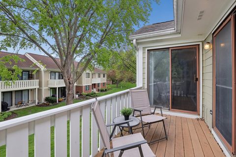 Tiny photo for 1147 Middlebury Lane #A2, Wheeling, IL 60090 (MLS # 12631065)