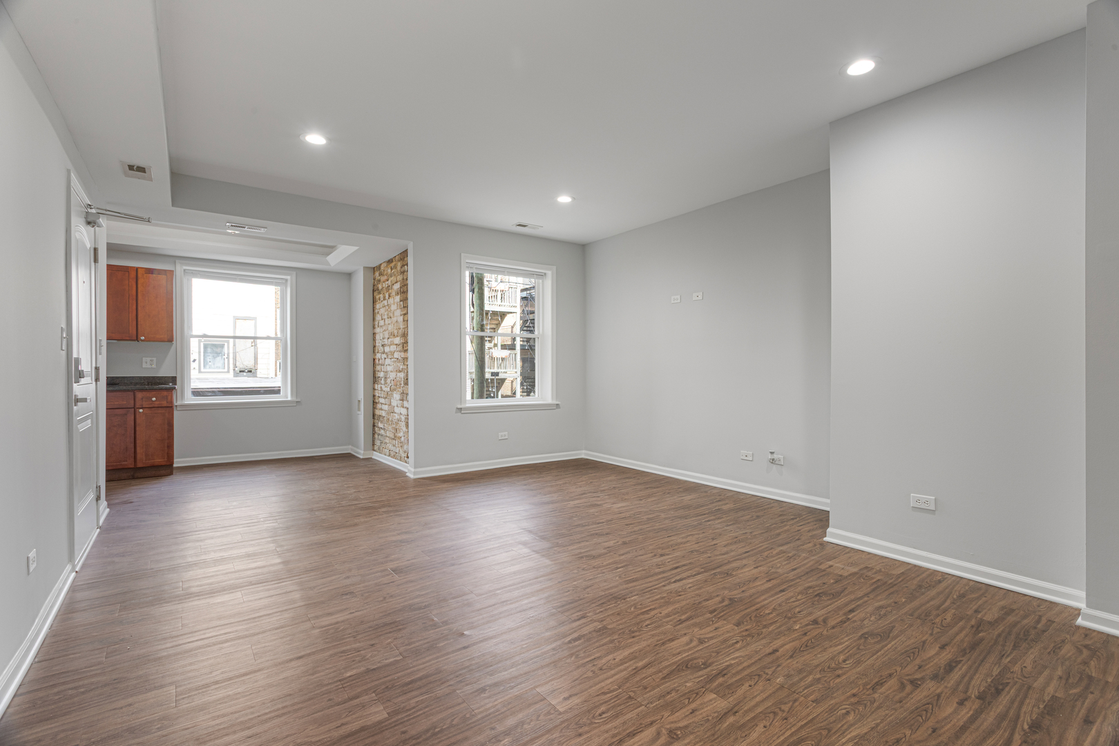 7726 N Ashland Avenue E1