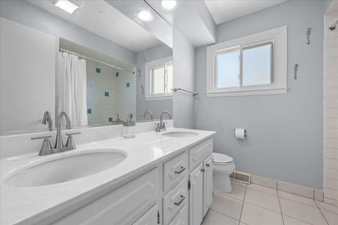 Tiny photo for 943 Marvell Lane, Highland Park, IL 60035 (MLS # 12617937)