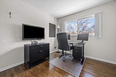 Tiny photo for 943 Marvell Lane, Highland Park, IL 60035 (MLS # 12617937)
