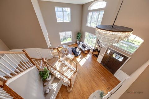 Tiny photo for 608 Sycamore Street, Vernon Hills, IL 60061 (MLS # 12495566)