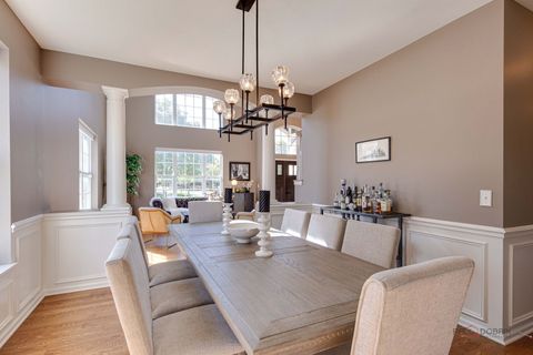 Tiny photo for 608 Sycamore Street, Vernon Hills, IL 60061 (MLS # 12495566)