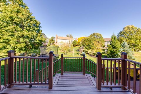 Tiny photo for 608 Sycamore Street, Vernon Hills, IL 60061 (MLS # 12495566)