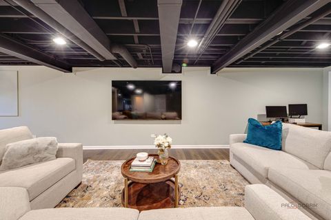 Tiny photo for 608 Sycamore Street, Vernon Hills, IL 60061 (MLS # 12495566)