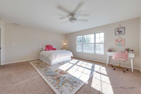 Tiny photo for 608 Sycamore Street, Vernon Hills, IL 60061 (MLS # 12495566)