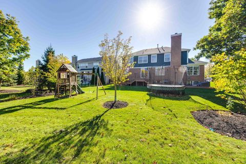 Tiny photo for 608 Sycamore Street, Vernon Hills, IL 60061 (MLS # 12495566)