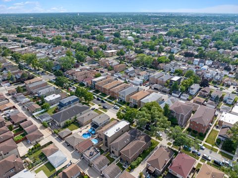 Tiny photo for 2730 N 74th Court #GW, Elmwood Park, IL 60707 (MLS # 12482196)