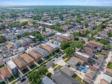 Tiny photo for 2730 N 74th Court #GW, Elmwood Park, IL 60707 (MLS # 12482196)