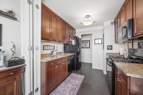 Tiny photo for 3430 N Lake Shore Drive #16L, Chicago, IL 60657 (MLS # 12595334)