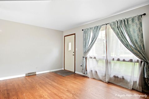 Tiny photo for 1320 Meadow Lane, McHenry, IL 60050 (MLS # 12479989)