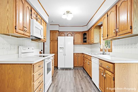 Tiny photo for 1320 Meadow Lane, McHenry, IL 60050 (MLS # 12479989)