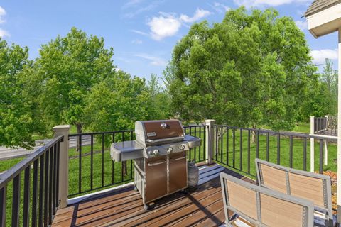 Tiny photo for 401 Cromwell Circle #2, Bartlett, IL 60103 (MLS # 12510206)