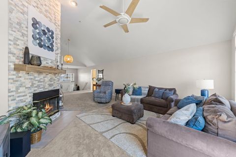 Tiny photo for 401 Cromwell Circle #2, Bartlett, IL 60103 (MLS # 12510206)