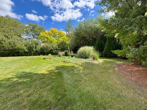 Tiny photo for 2S590 Seraph Holmes Court, Warrenville, IL 60555 (MLS # 12468929)