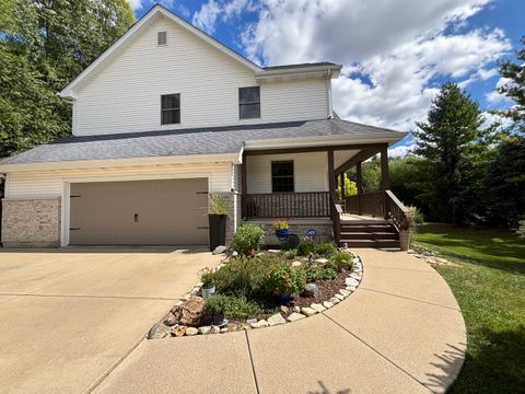 Tiny photo for 2S590 Seraph Holmes Court, Warrenville, IL 60555 (MLS # 12468929)