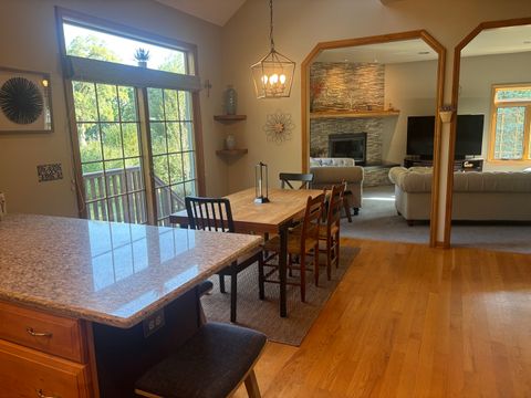 Tiny photo for 2S590 Seraph Holmes Court, Warrenville, IL 60555 (MLS # 12468929)