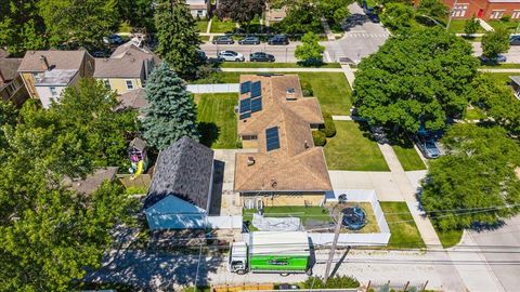 Tiny photo for 4219 Keeney Street, Skokie, IL 60076 (MLS # 12667787)