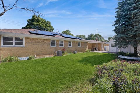 Tiny photo for 4219 Keeney Street, Skokie, IL 60076 (MLS # 12667787)