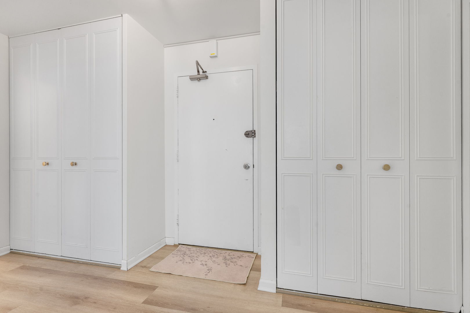 4250 N Marine Drive 1729