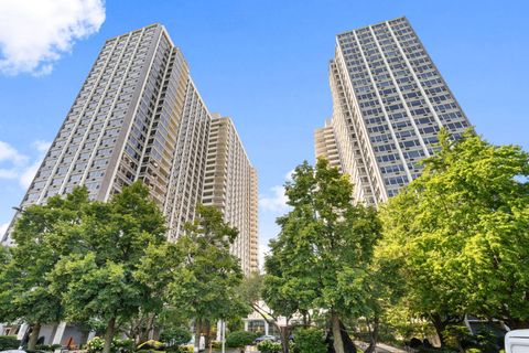 Photo of 4250 N Marine Drive #1729, Chicago, IL 60613 (MLS # 12571845)