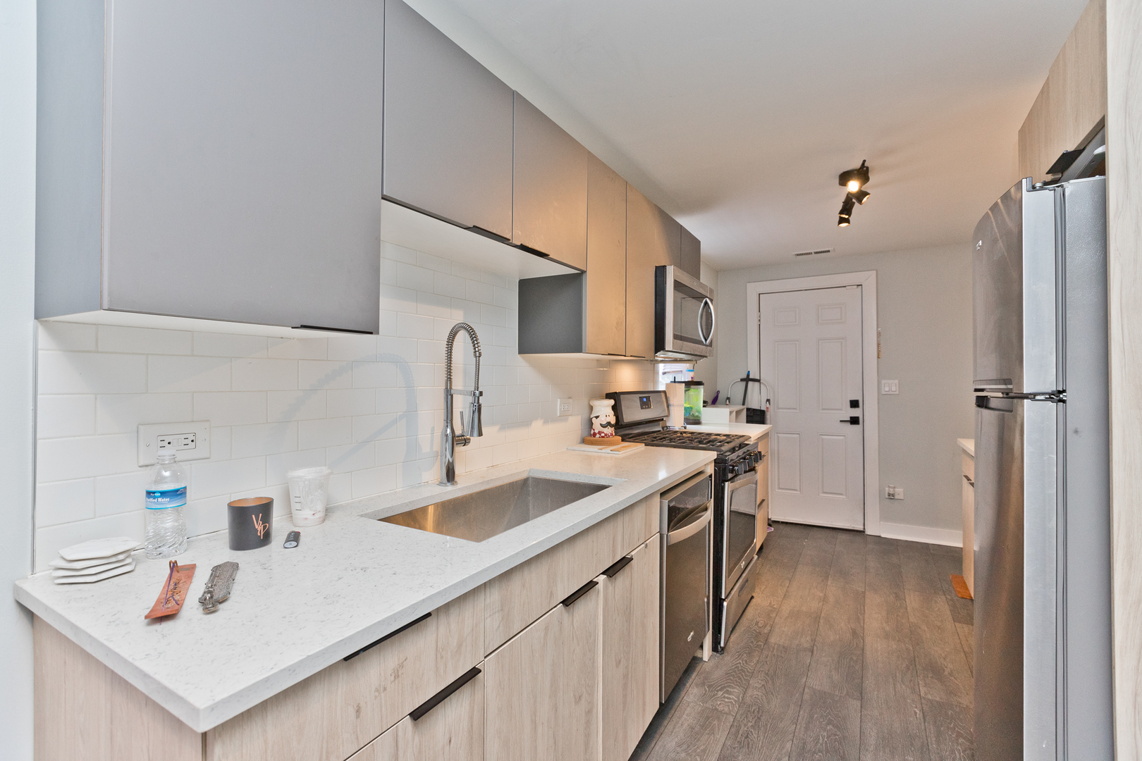 1702 S Morgan Street 2R