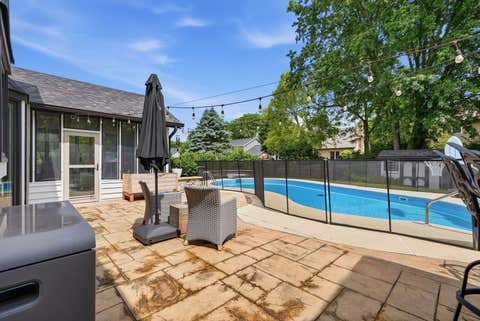Tiny photo for 729 Arlington Avenue, Naperville, IL 60565 (MLS # 12670632)